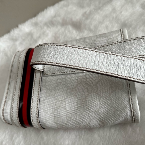 Authentic gucci - Picture 5 of 16